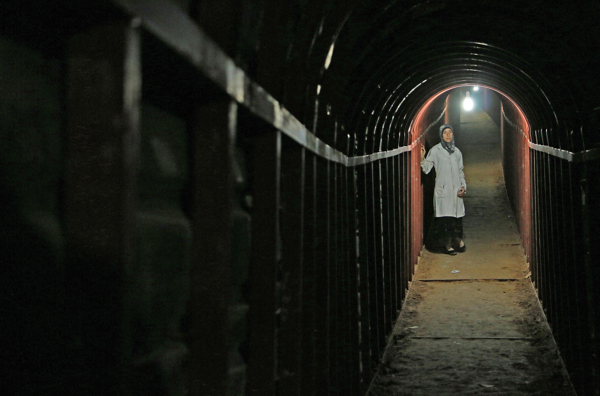 Image - Dokumentarfilm: Eine Klinik im Untergrund – The Cave