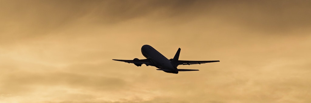 Auf einem Sonderflug der deutschen Wirtschaft nach China ist bei einem der 180 Passagiere das Coronavirus nachgewiesen worden. (Symbolbild)