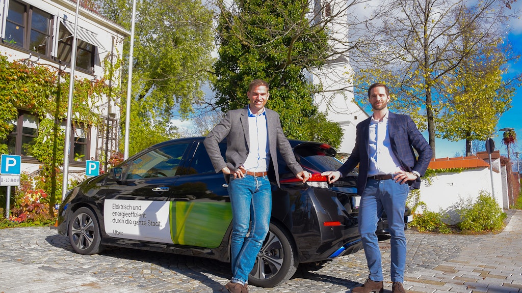 Im vergangenen Jahr begann Uber das erste deutsche Pilotprojekt im ländlich geprägten Raum. In Kirchheim geben Maximilian Böltl, Erster Bürgermeister, und Christoph Weigler, General Manager Uber Deutschland, den Startschuss.