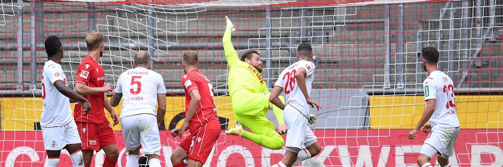 Da ist es! Drin das Ding!. Marvin Friedrich (M.) bringt die Eisernen in Köln mit 1:0 in Führung. Der Grundstein für den Auswärtssieg der Köpenicker. 