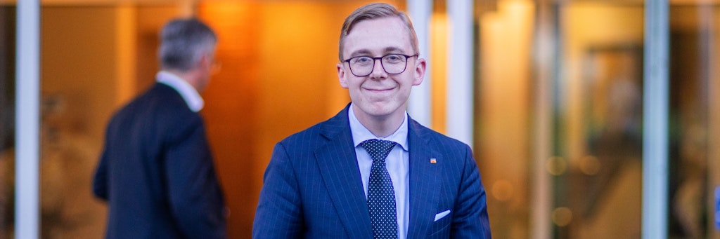 CDU-Hoffnungsträger Philipp Amthor hat jetzt auch Ärger wegen eines zweiten Nebenjobs.