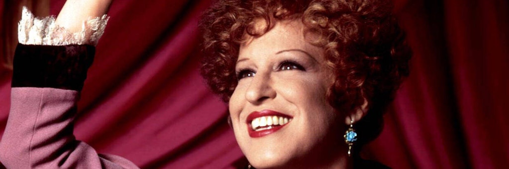 Bette Midler wird im Dezember 75 Jahre alt.