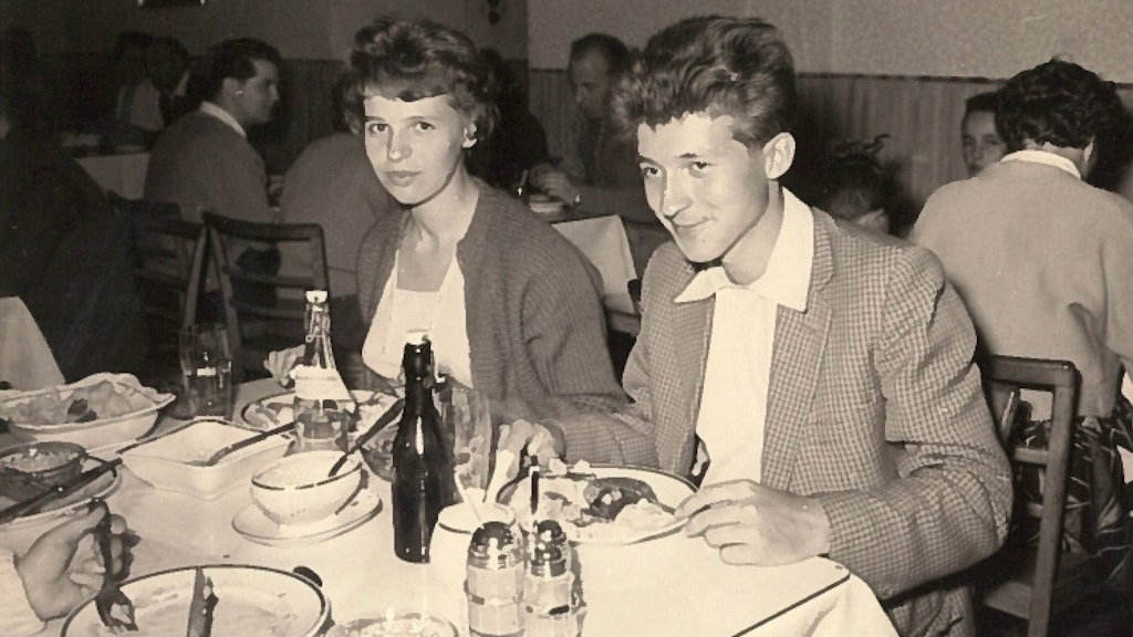 Ruth und Guntram Müller bei ihrem Hochzeitsessen.