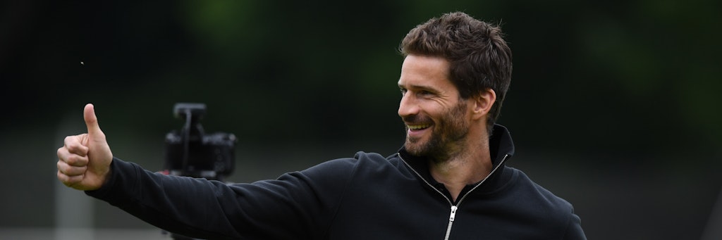 Daumen hoch! Arne Friedrich will Hertha BSC jetzt als Sportdirektor voranbringen.