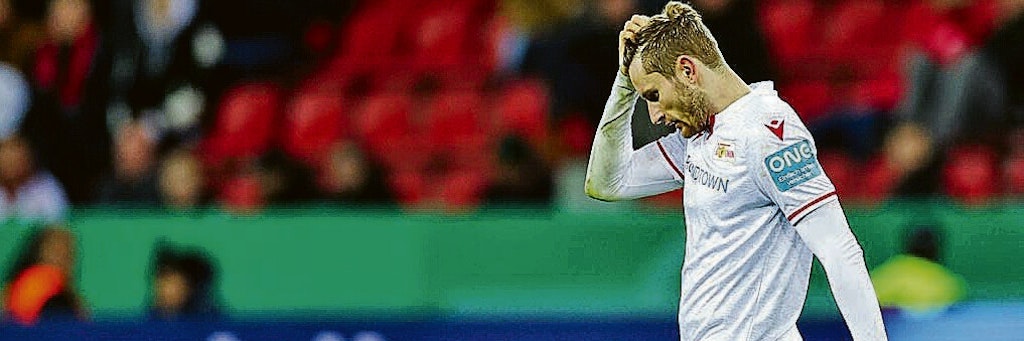 Unions Linksverteidiger Christopher Lenz konnte am Freitag nicht trainieren. Sein Einsatz am Sonntag gegen Schalke ist gefährdet. 