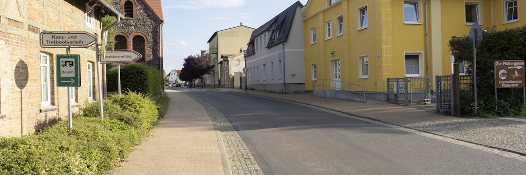 Finowfurt: In der brandenburgischen Gemeinde durchsuchten die Ermittler ein Haus und versiegelten es anschließend.