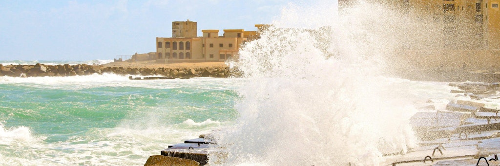 Heftiger Wellengang an der Küste von Alexandria