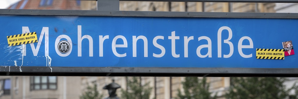Die BVG will ihren U-Bahnhof Mohrenstraße in Mitte umbenennen.