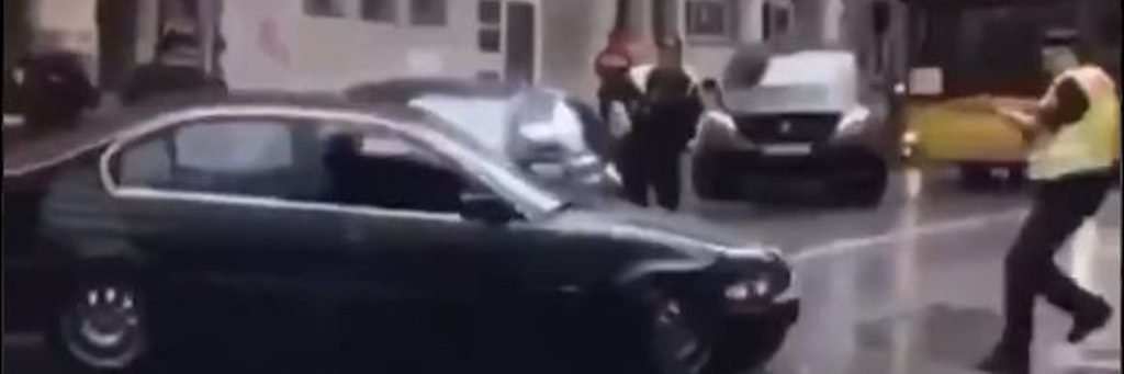 Ein Polizist versucht den BMW-Fahrer in der Silbersteinstraße zu stoppen. Er zieht seine Dienstwaffe und feuert zwei Schüsse ab. 