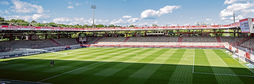 Unions Stadion An Der Alten Försterei ist für seine Stimmung berüchtigt – corona-tauglich ist es dagegen nicht. 