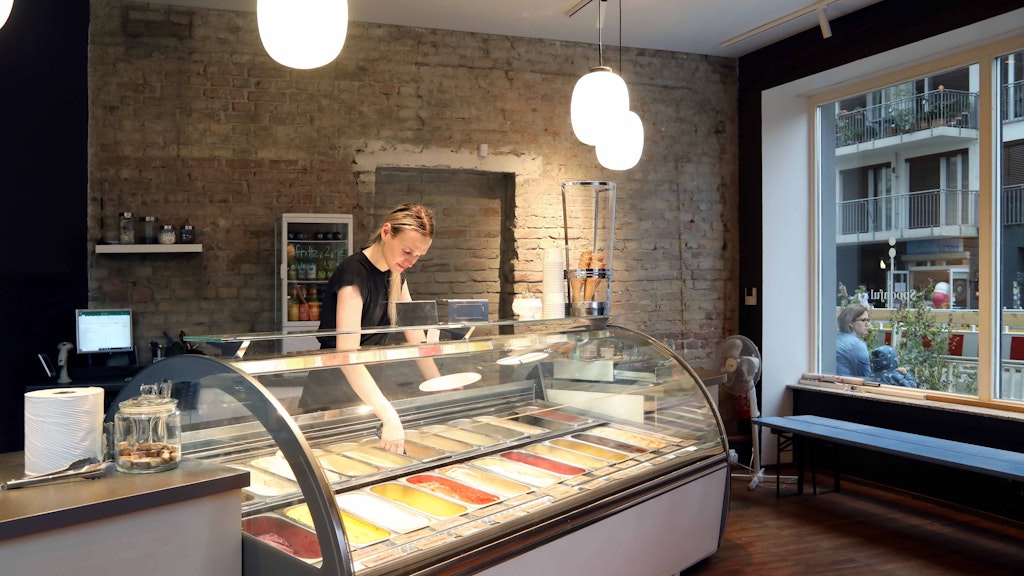 In der Eismanufaktur" in Friedrichshain wird es Banane mit karamellisierter weißer Schokolade geben.