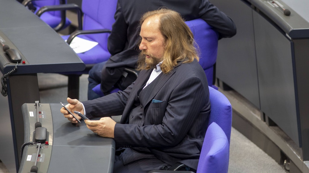 Auch dem Grünen-Fraktionschef Anton Hofreiter trachtet der "NSU 2.0" nach dem Leben. 