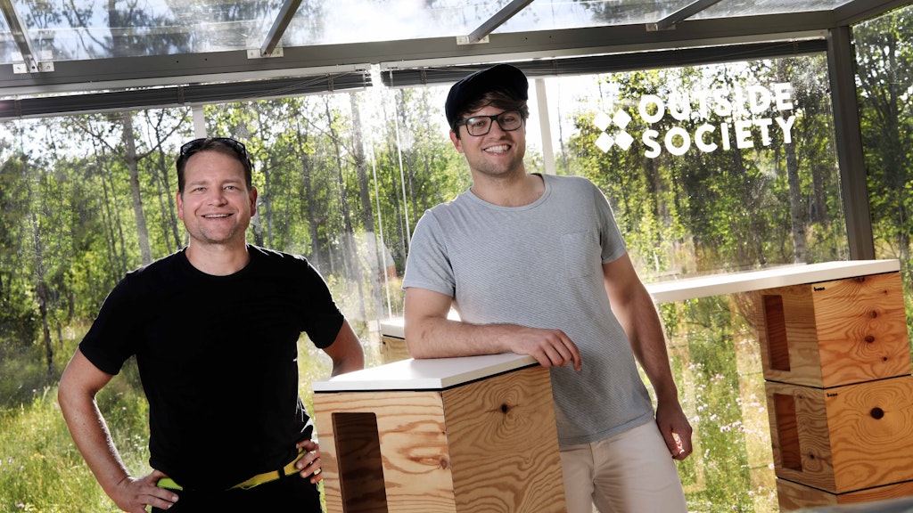 Die Köpfe hinter „Outside Society“ sind Marc Schwabedissen (47) und Karsten Kossatz (28).