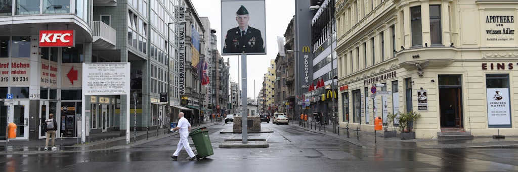 Der ehemalige Grenzübergang Checkpoint Charlie: Die geplante Bebauung ist umstritten.