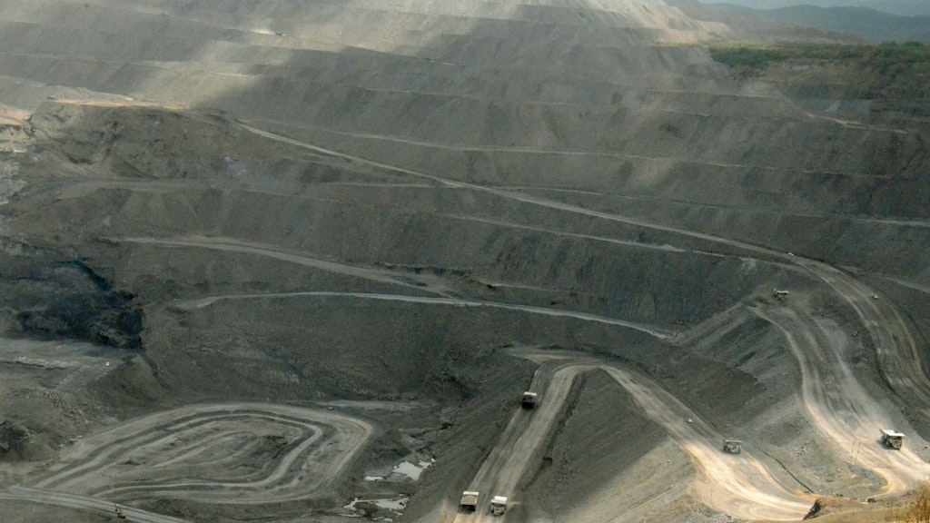 Blick über den riesigen Tagebau Cerrejon in Nord-Kolumbien. Der größte Steinkohletagebau Lateinamerikas erstreckt sich auf rund 690 Quadratkilometern und produzierte zuletzt über 25 Millionen Tonnen Kohle pro Jahr.
