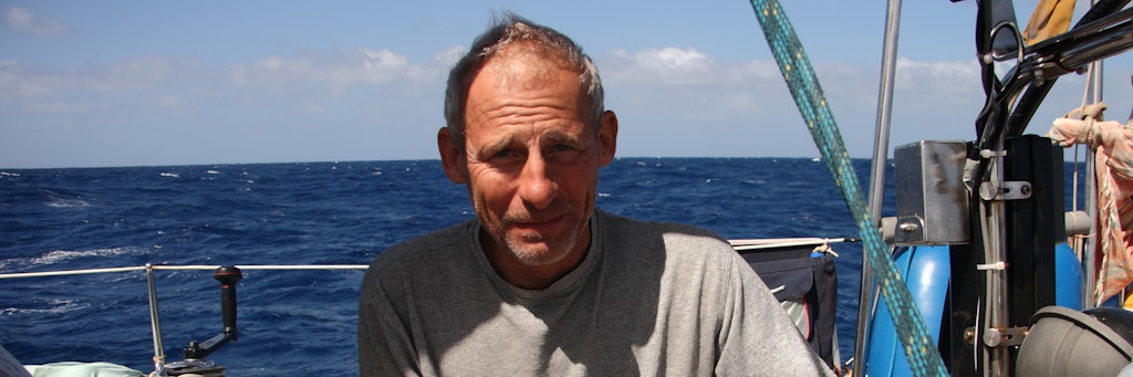 Thomas Herter bei seiner eigenen Weltreise auf dem Atlantik. 