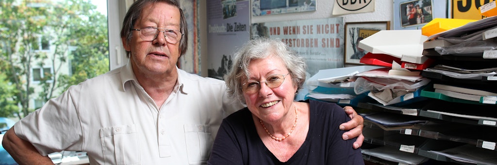 Winfried und Barbara Junge in ihrem Arbeitszimmer: Sie haben die berühmte Langzeit-Doku „Die Kinder von Golzow“ gedreht.