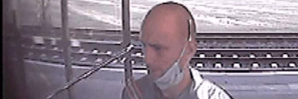 Nach diesem Mann sucht die Polizei.