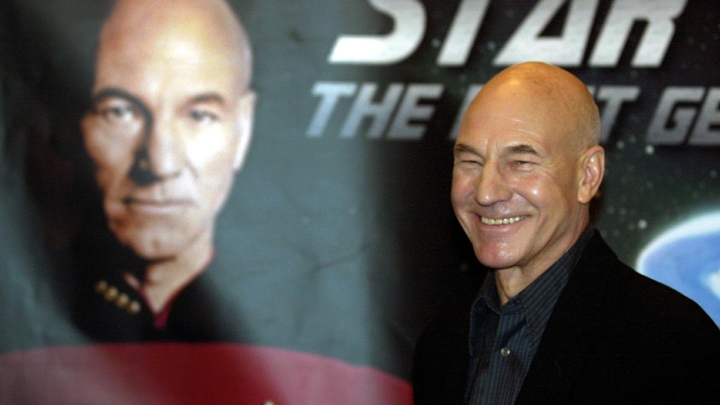 In dieser Uniform wurde Patrick Steward in den 80er- und 90er Jahren als Captain Jean-Luc Picard bekannt.