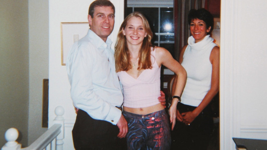 Das Bild, das Andrew schwer belastet: Der Prinz mit der 17-jährigen Virginia Giuffre. Im Hintergrund: Ghislaine Maxwell.