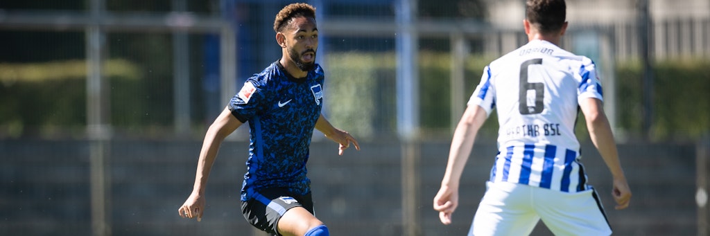 Einmal hinschauen und dann schießen. Schlitzohr Matheus Cunha traf beim internen Testspiel aus 50 Metern.