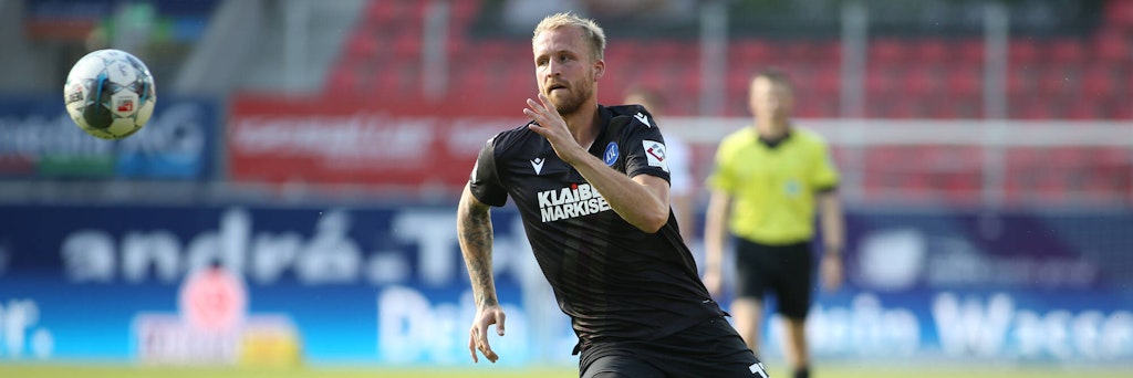 Könnte der Ersatz für Sebastian Andersson werden, falls der Schwede noch geht - Karlsruhes Philipp Hofmann. 