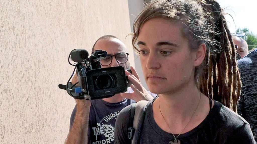 Carola Rackete, Kapitänin der „Sea Watch3 “, kommt zu einer Anhörung durch die Staatsanwaltschaft in Italien.