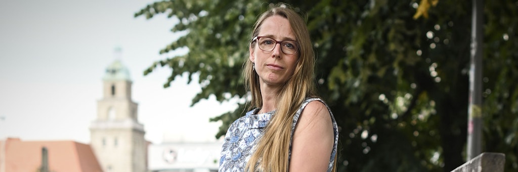 Uta Bolze ist Notfallseelsorgerin und engagiert sich während der Pandemie am Corona-Seelsorgetelefon. 