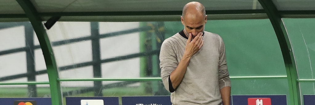 Pep Guardiola kann es nicht fassen. Er fliegt mit ManCity im Viertelfinale gegen Lyon raus.