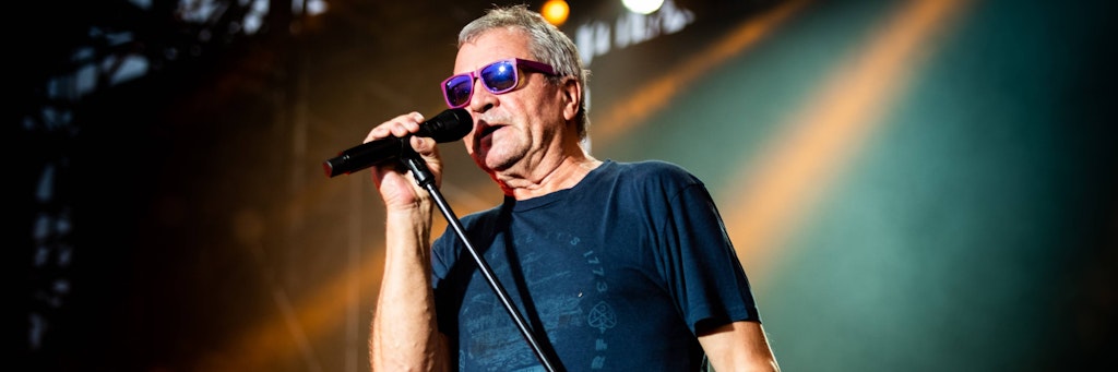 Ian Gillan 2018 bei einem Auftritt mit Deep Purple in Italien.