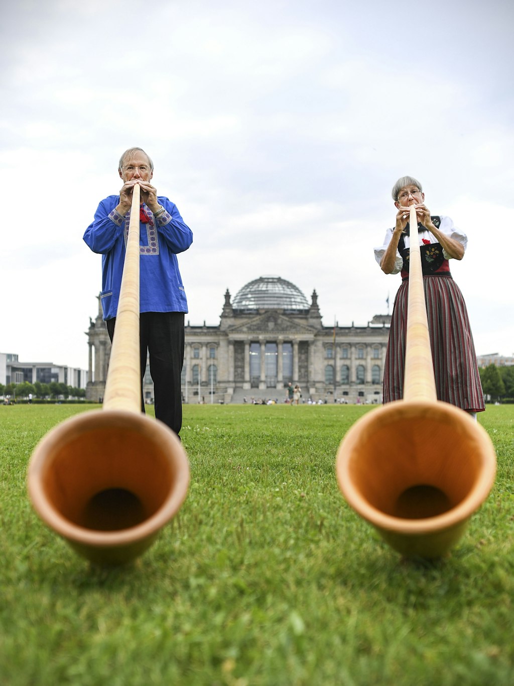 Michael Meier und Frau Elisabeth Meier-Brügger spielen.