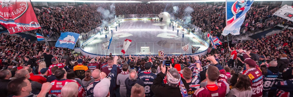 Solche Bilder aus der Mercedes-Benz-Arena wird es lange nicht geben.