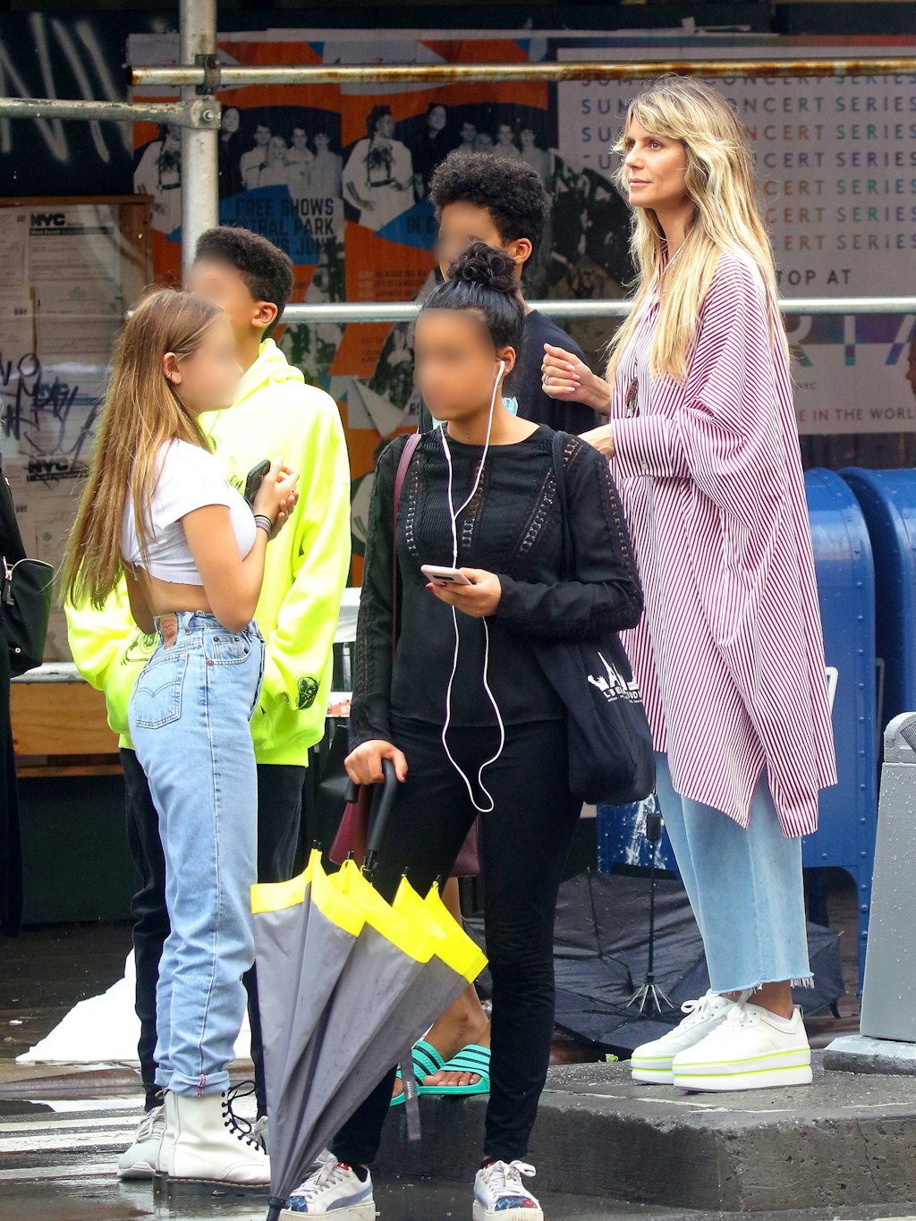 Heidi Klum mit ihren Kindern Leni (16), Henry (14), Johan (13) und Lou (10).