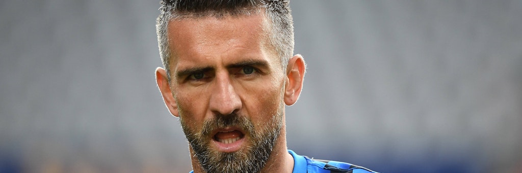 Vedad Ibisevic will bei Schalke anheuern, doch die knappen Knappen durchleben gerade schwierige Zeiten.