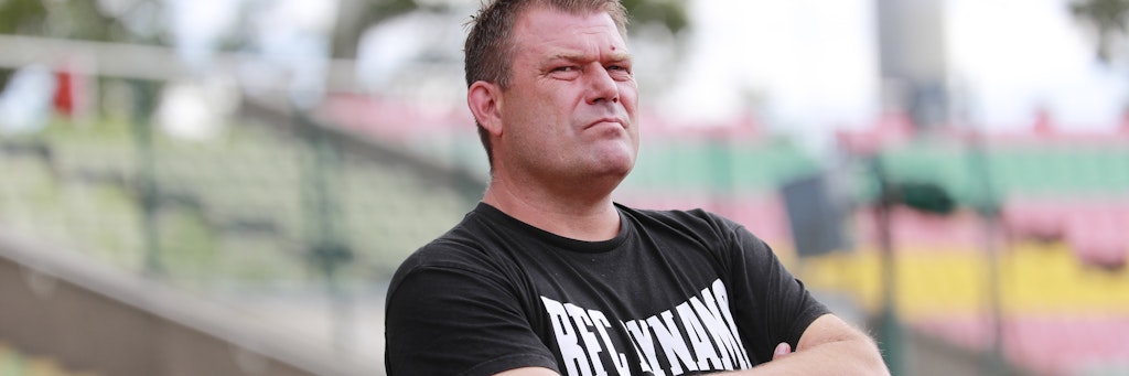 BFC-Trainer Christian Benbennek schaut unzufrieden aus. Hellt sich Sonntag nach dem Spiel beim BAK seine Miene auf?