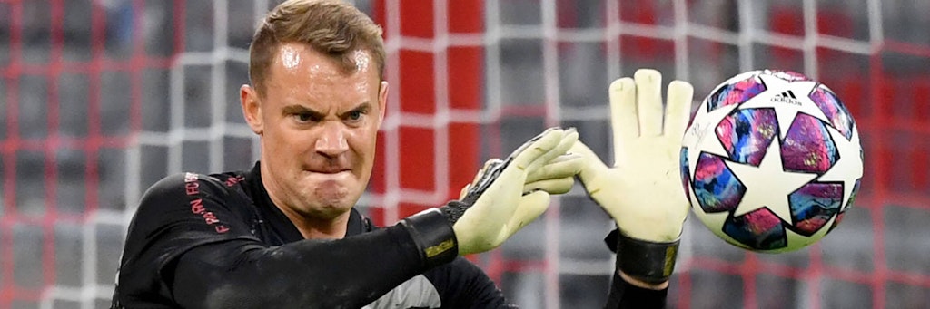 Manuel Neuer patzte gegen Chelsea. Darum wurde er von Torwartlegende Peter Schmeichel aufs Korn genommen. 