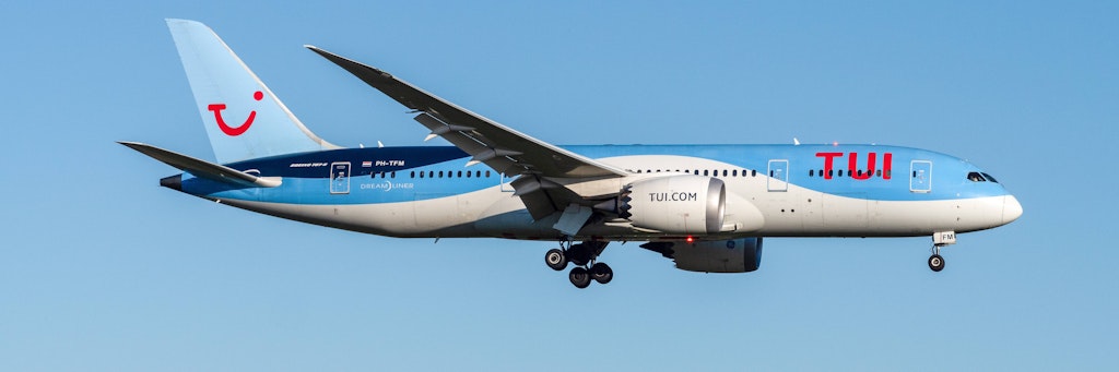 Auf einem Flug des Reiseveranstalters Tui soll die Maskenpflicht nur schlecht eingehalten worden sein.
