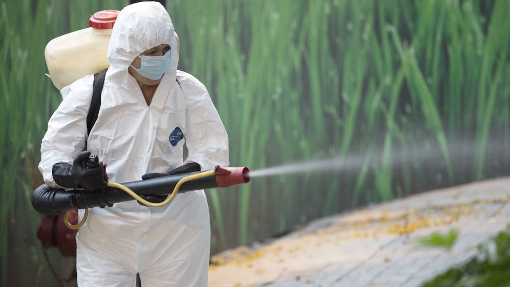 Deutsche Chemie-Konzerne wie Bayer und BASF nutzen Schlupflöcher in der Gesetzgebung, um Pflanzengift in Schwellenländer zu exportieren.
