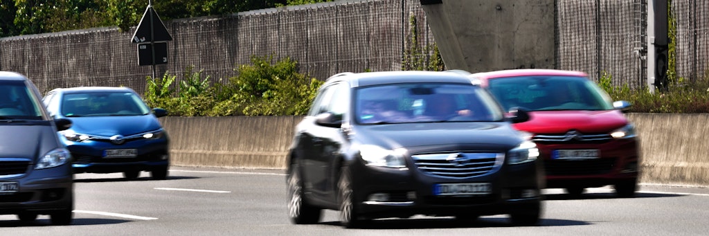 Autos auf der Autobahn (Symbolfoto)