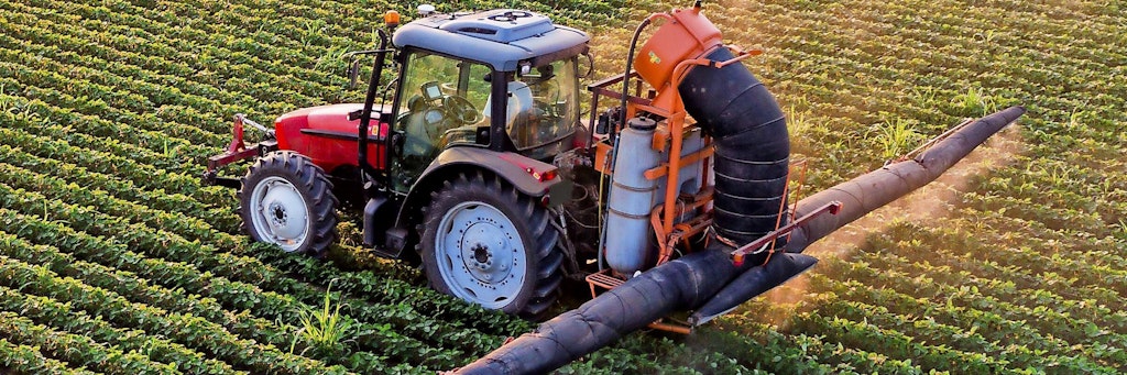 Pestizide in der Landwirtschaft – auch Deutschland exportiert hochgiftige Pflanzenschutzmittel, die in der EU gar nicht zulässig sind.