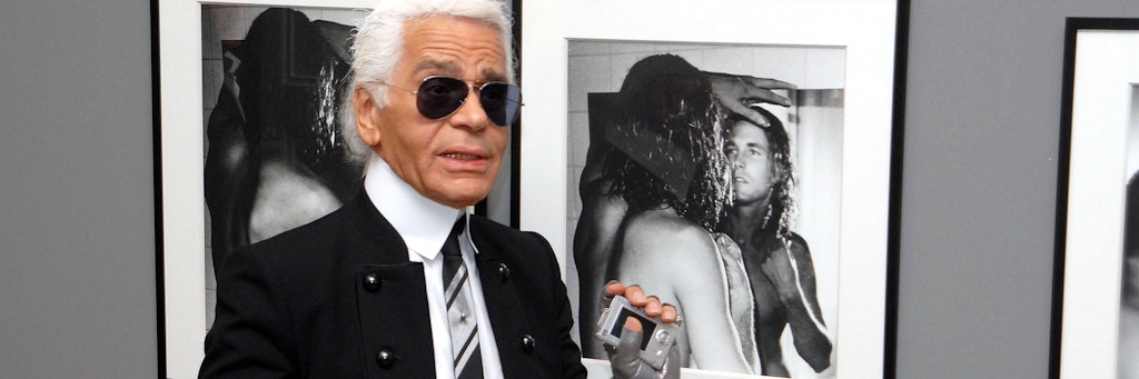 Karl Lagerfeld starb im Februar 2019 in Paris. Jetzt deckt eine Biografie sein Familiengeheimnis auf.