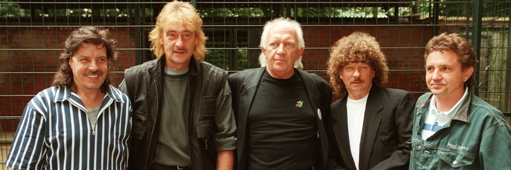Die Altrocker Dieter Hertrampf, Dieter Birr, Peter Meyer, Harry Jeske und Klaus Scharfschwerdt traten letztmalig in dieser Formation am 14. September 1997 in Dresden und am 3. Oktober 1997 in Rostock, der Heimat von Harry Jeske, auf.