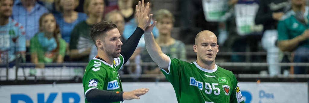 Gemeinsam jubeln, gemeinsam zu Legenden werden. So wünscht es sich Kretzschmar von Fabian Wiede (.) und Paul Drux.