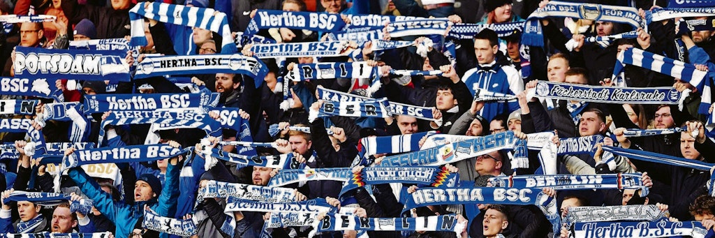 So eng werden Anhänger noch nicht zusammenstehen dürfen, aber immerhin winkt einigen Hertha-Fans wieder die Rückkehr ins Stadion.