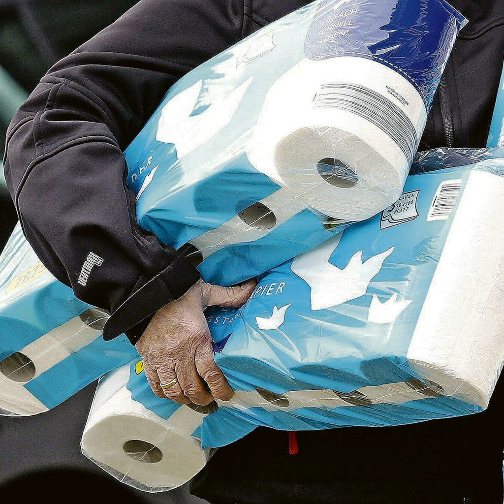 In der Krise wurde viel Klopapier „gehamstert“. Die Nachfrage nach Plastik-Folie stieg automatisch mit.