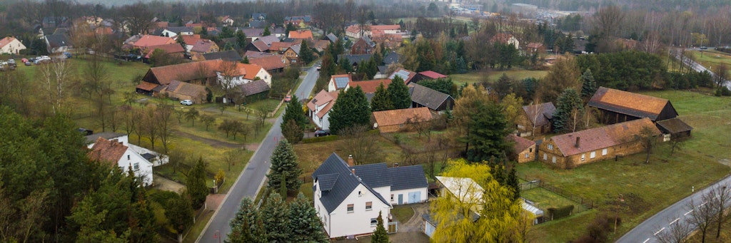Eine Kleinstadt in Brandenburg: Wie reagieren die Menschen auf Asylbewerber?