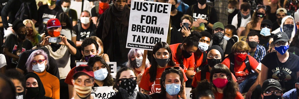 Tausende protestierten nach dem Tod von Breonna Taylor gegen Polizeigewalt.<br>