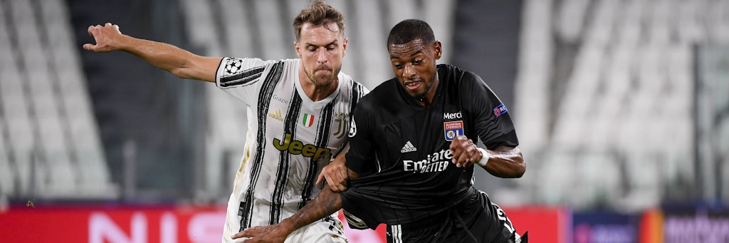 Jeff Reine-Adélaide (r.) spielte vergangene Saison mit Lyon in der Champions League, hier gegen Juves Aaron Ramsey.