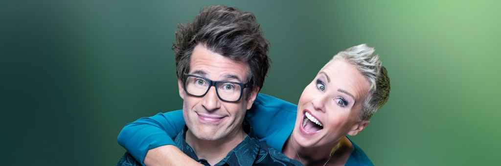 Daniel Hartwich und Sonja Zietlow moderieren „Ich bin ein Star – holt mich hier raus“ diesmal aus Wales.
