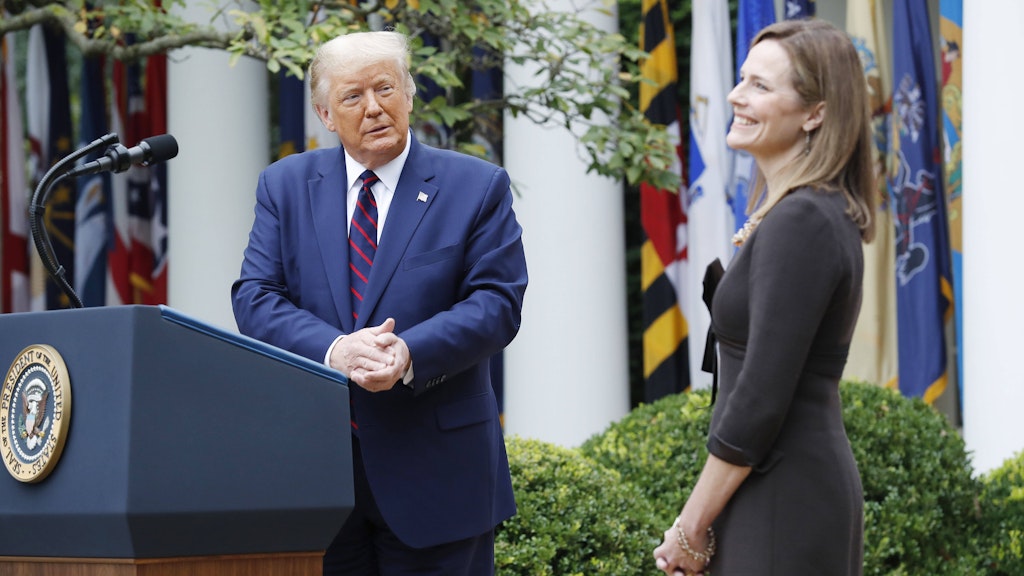 US-Präsident Donald Trump lobte bei der Nominierung Amy Barrett über den grünen Klee.